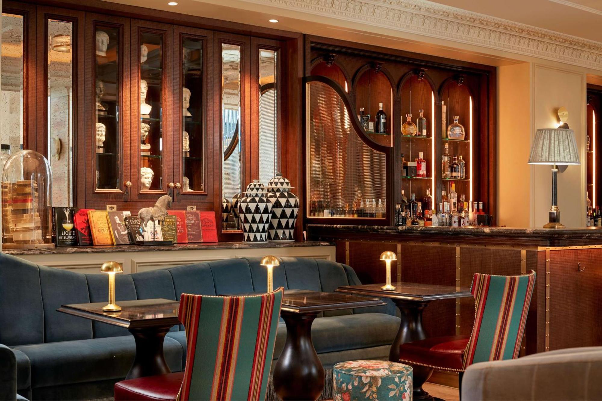 伦敦皇后门100号酒店-格芮希尔顿精选酒店 设施 照片 The bar at the Connaught