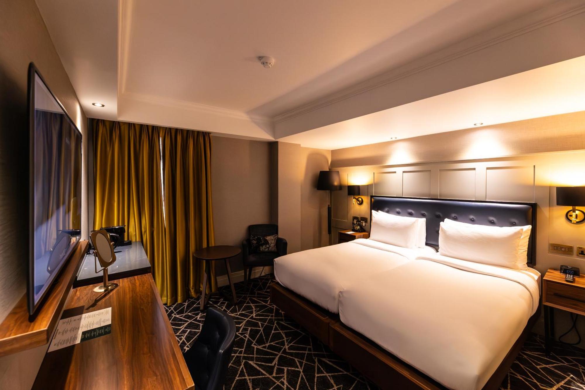 伦敦皇后门100号酒店-格芮希尔顿精选酒店 外观 照片 Deluxe Room